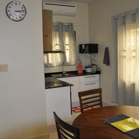 Riando Appartement Rainville Парамарибо Номер фото