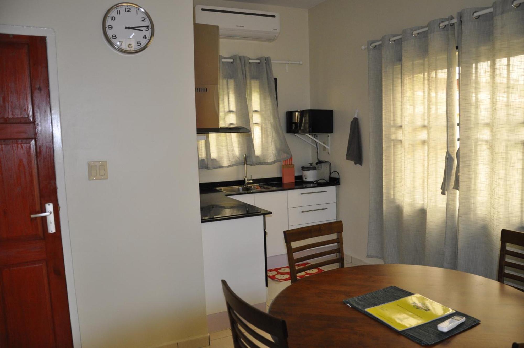 Riando Appartement Rainville Парамарибо Номер фото